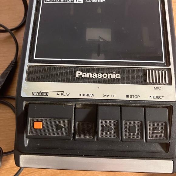 Panasonic Silver and Black Cassette Player - Picture 7 of 13